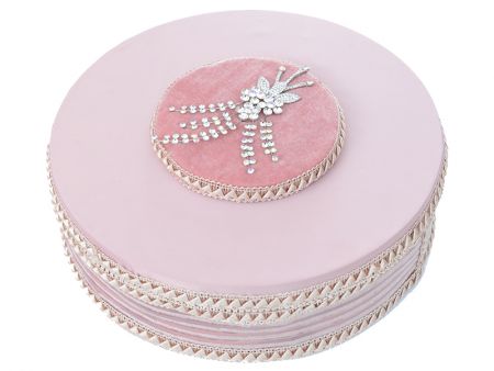 Подарочная коробка с цветочной композицией 