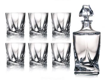 Питьевая посуда, графины, бокалы, стопки