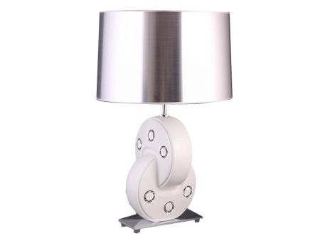 Светильник с абажуром