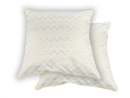 Подушка декоративная с золотым люрексом 