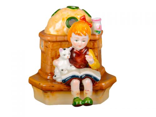 Фигурка декоративная "За книжкой" 11см ящик 36шт